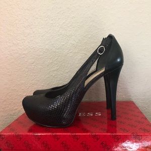 Guess Snake black heels